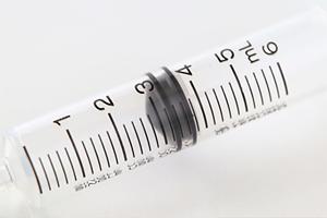 目立たない矯正ができるあおい矯正歯科